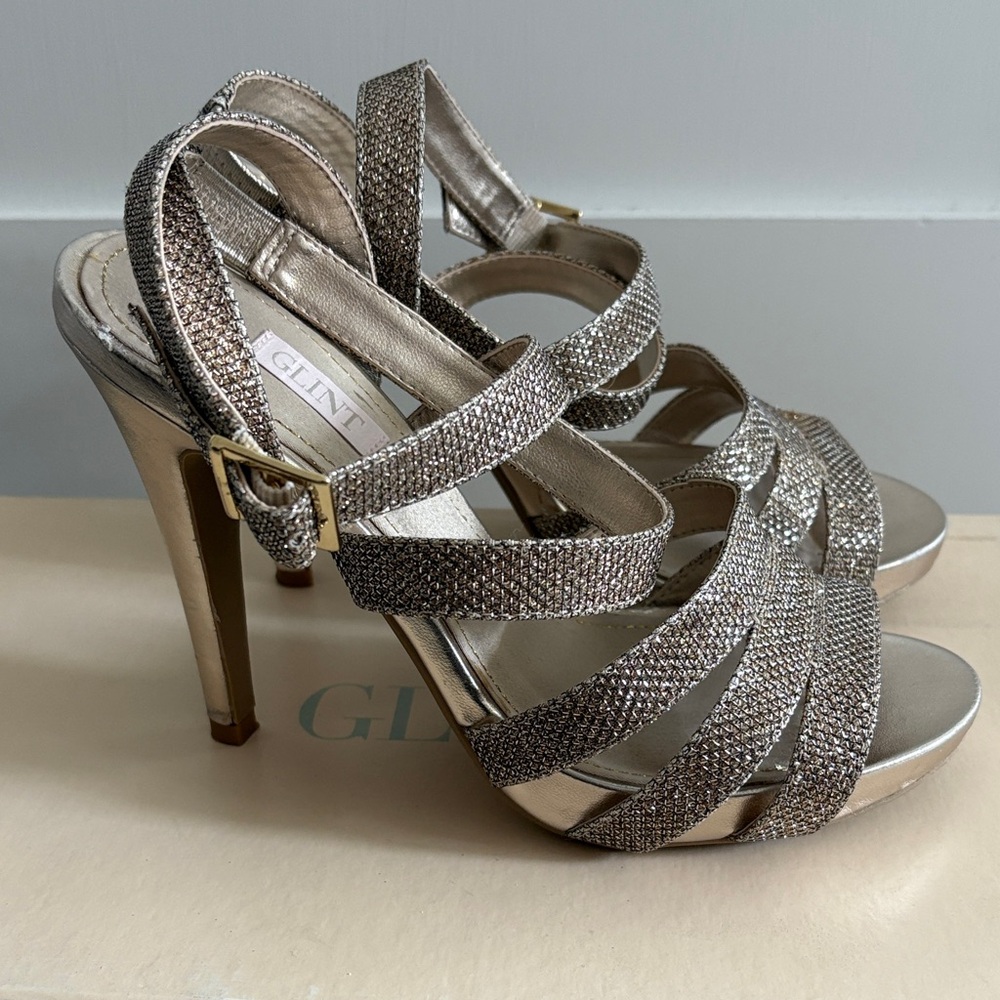 Glint by Nordstrom GLDESI-FAB 
platform sandals